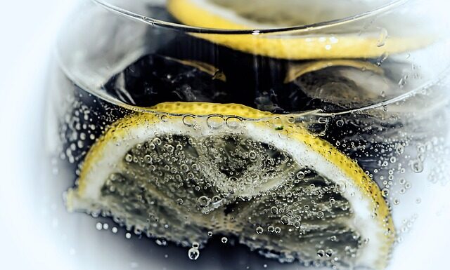 Jak zrobić dobrego drinka z bimbru?